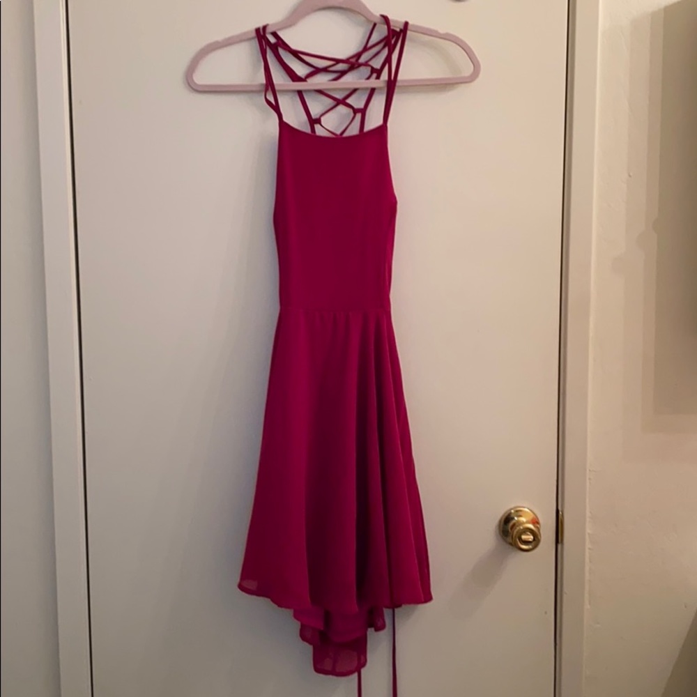 Lulu’s fuchsia dress